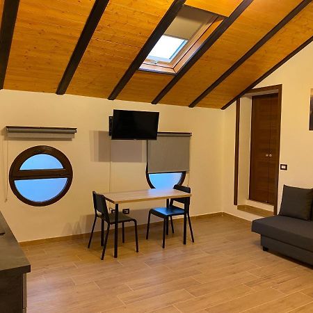 21House - Appartamento 2 บุสโตอาร์ซีซีโอ ภายนอก รูปภาพ
