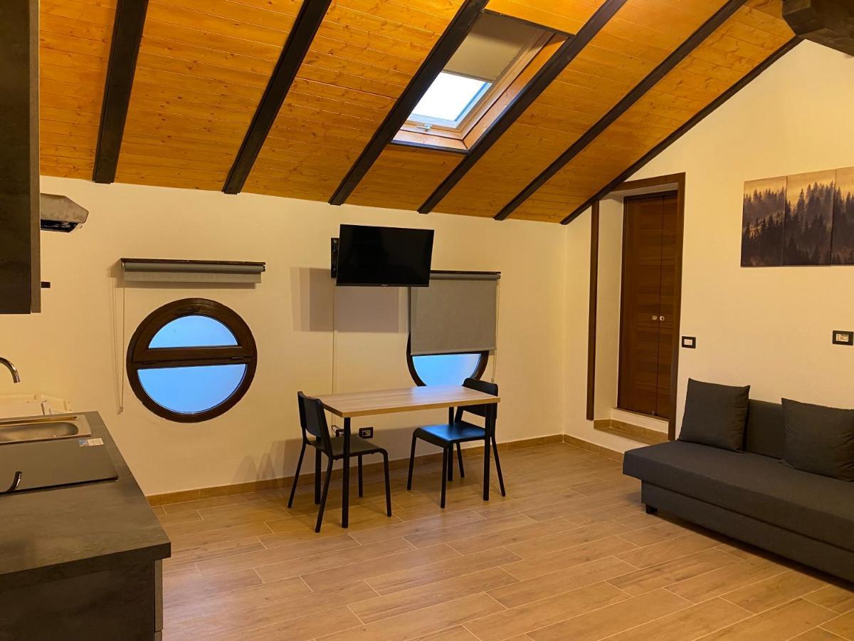 21House - Appartamento 2 บุสโตอาร์ซีซีโอ ภายนอก รูปภาพ