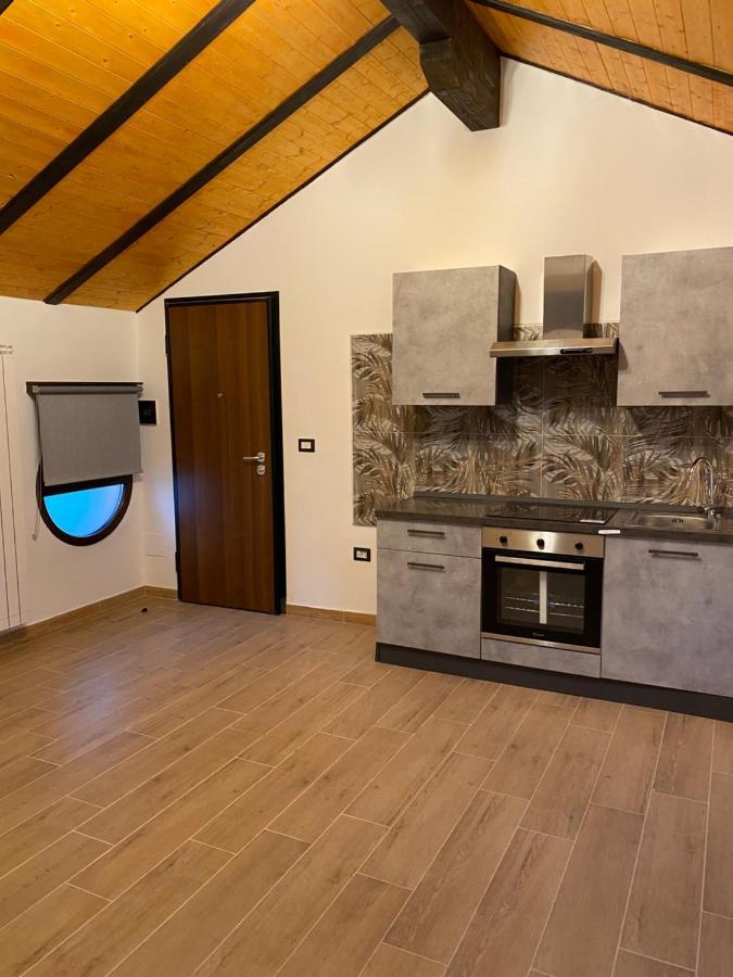 21House - Appartamento 2 บุสโตอาร์ซีซีโอ ภายนอก รูปภาพ